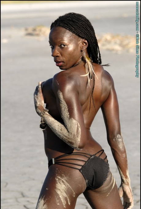 African Krissy art porn pics