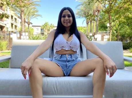 Latina Leggy hd gallery