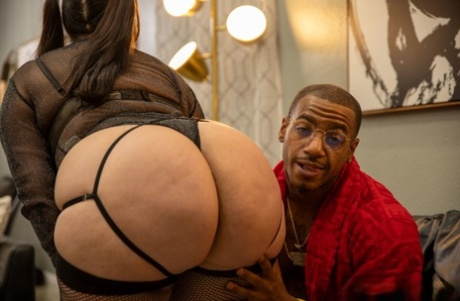 Brazzilian Pawg Backshots beautiful naked picture