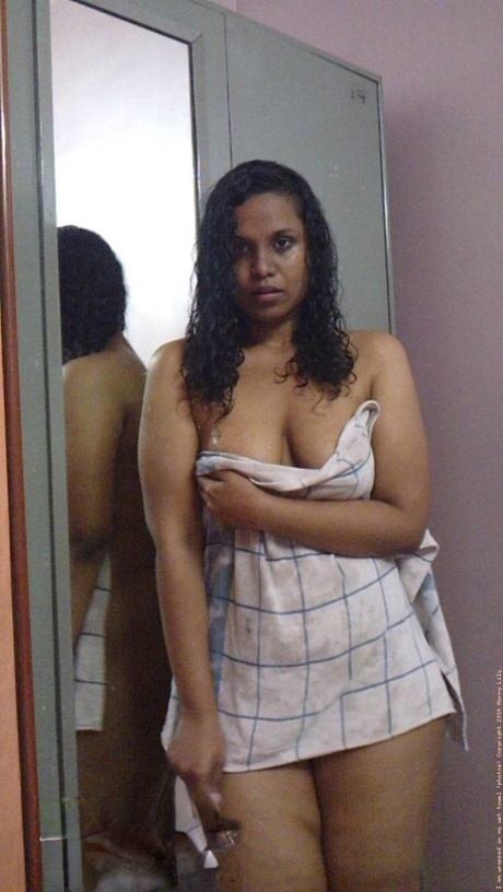 Latina Herself beautiful nude photos