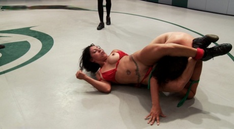 Latina Contortion beautiful porn photo