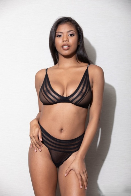 Ebony Obsession beautiful nude archive