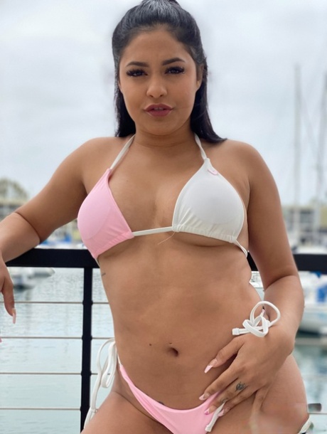 Brazzilian Busty Teen Solo 18+ exclusive img